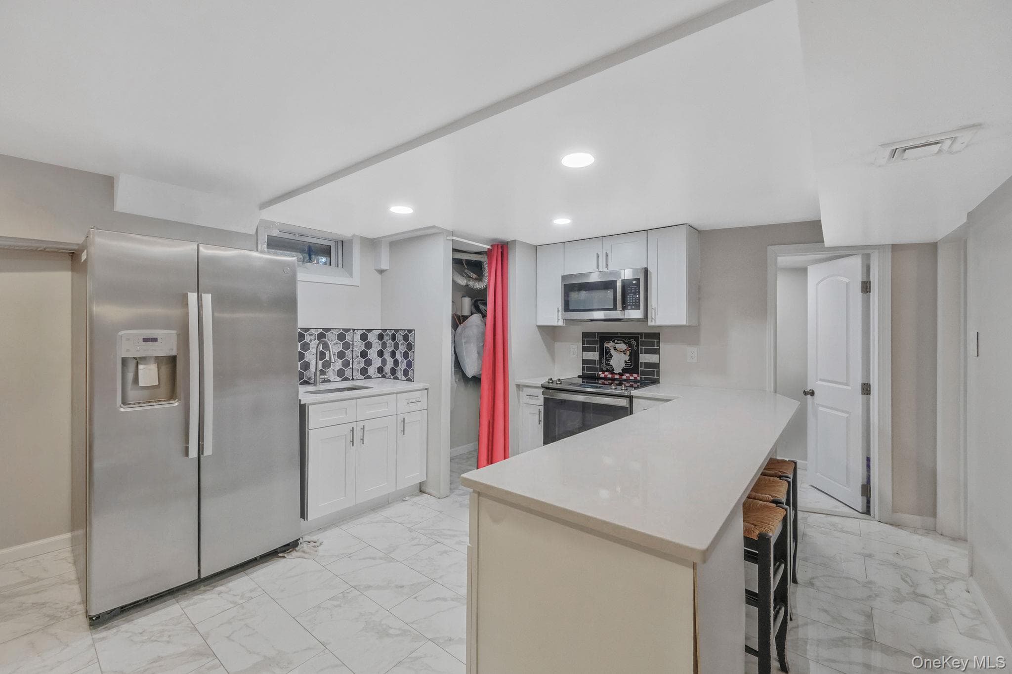 231 W Woodside Avenue thumbnail 14