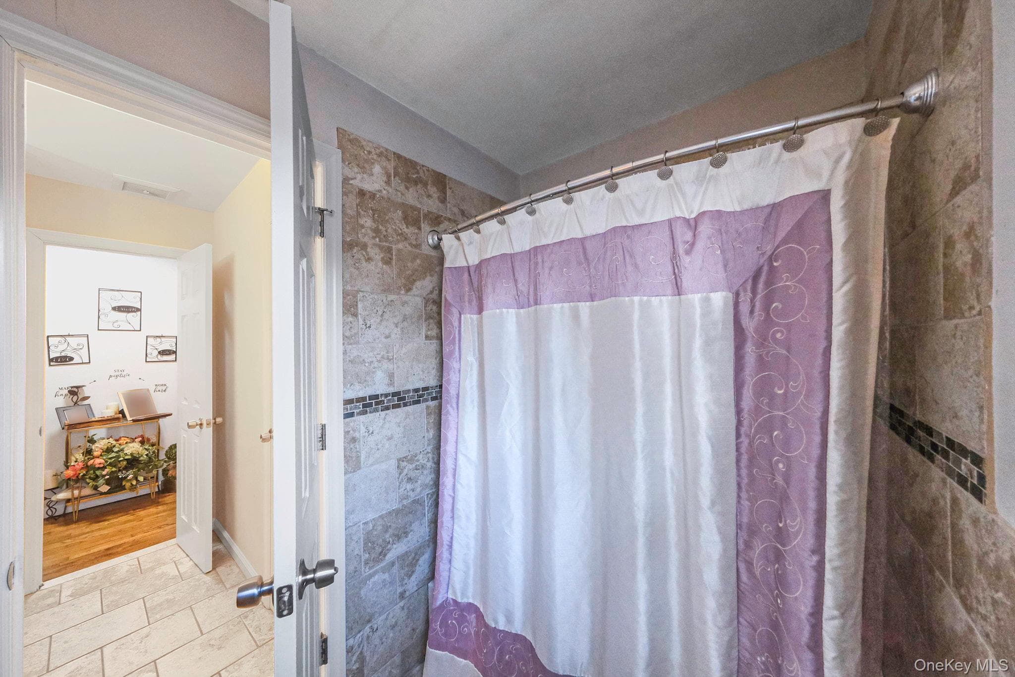 231 W Woodside Avenue thumbnail 6