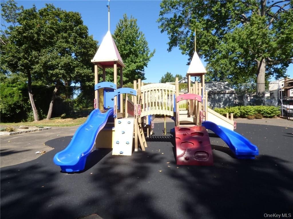 25 B Edgewater Park Unit: 25 B thumbnail 26