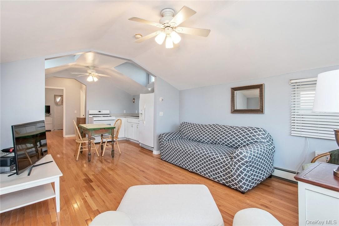 25 B Edgewater Park Unit: 25 B thumbnail 4