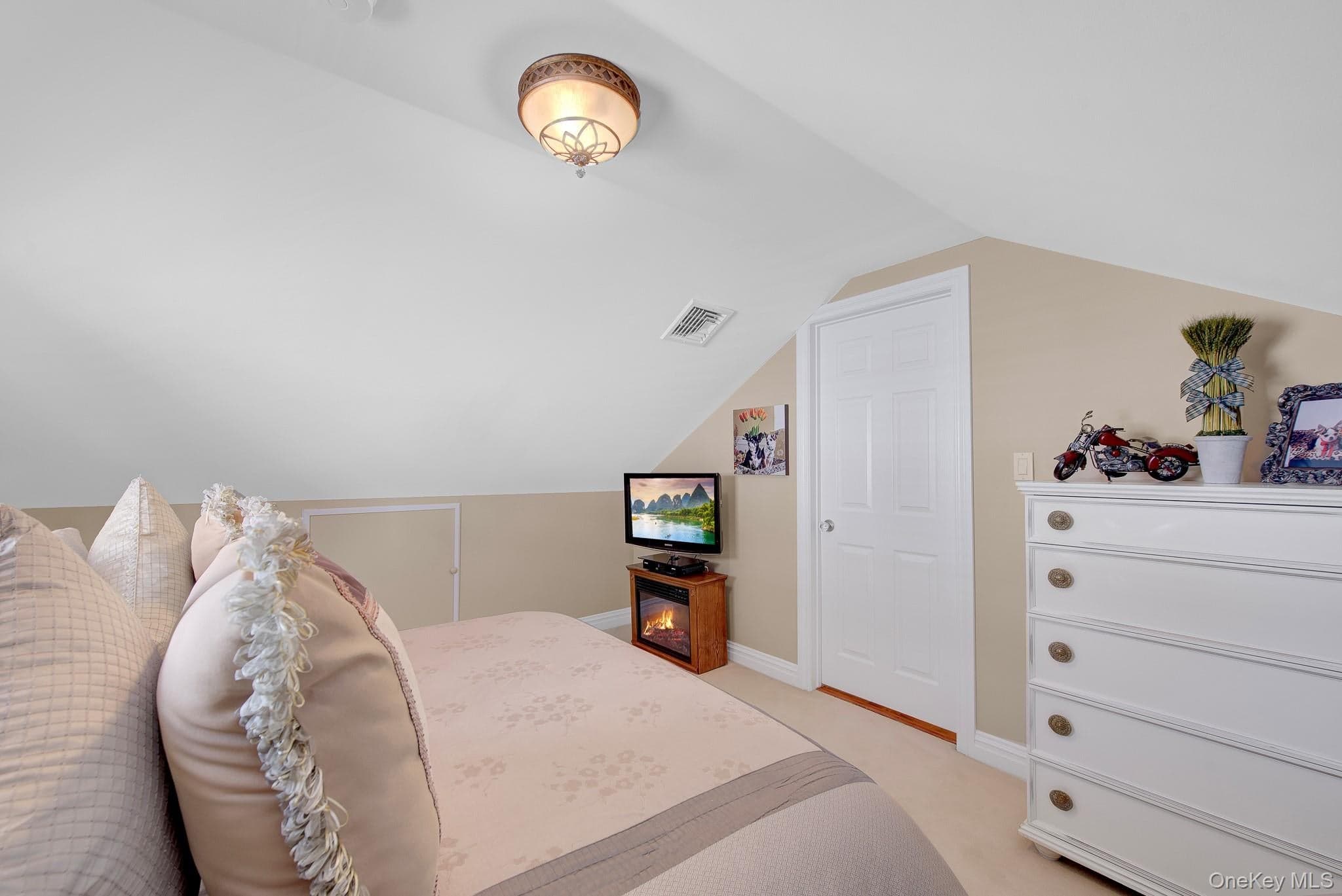 12 Crabtree Lane thumbnail 20