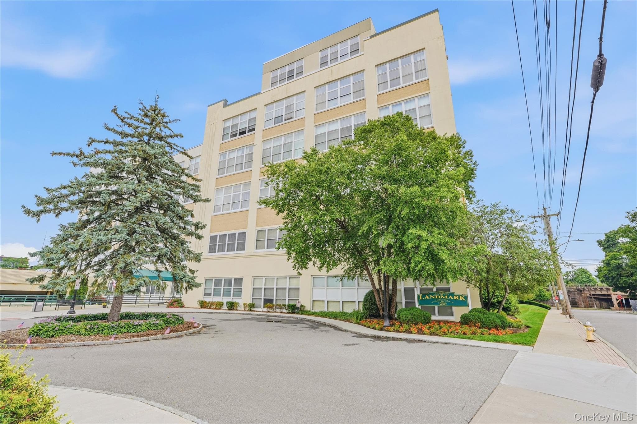 1 Landmark Square Unit: 405 thumbnail 2