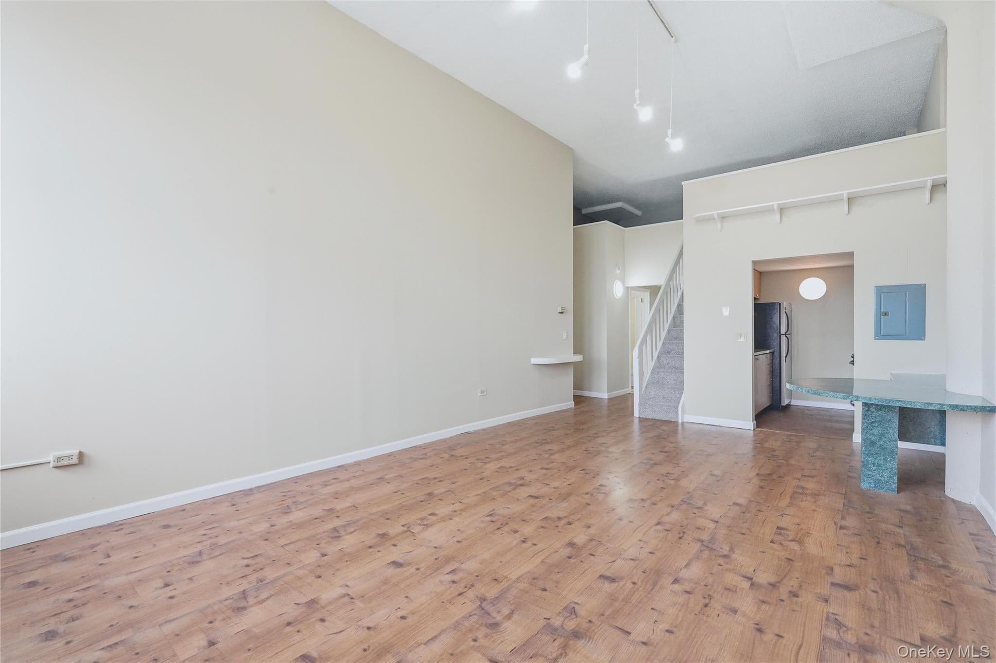 1 Landmark Square Unit: 405 thumbnail 9