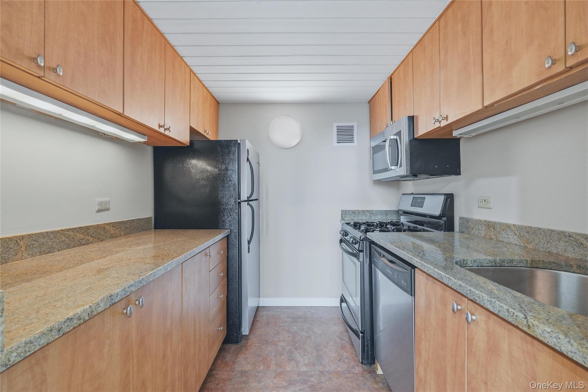 1 Landmark Square Unit: 405 thumbnail 15