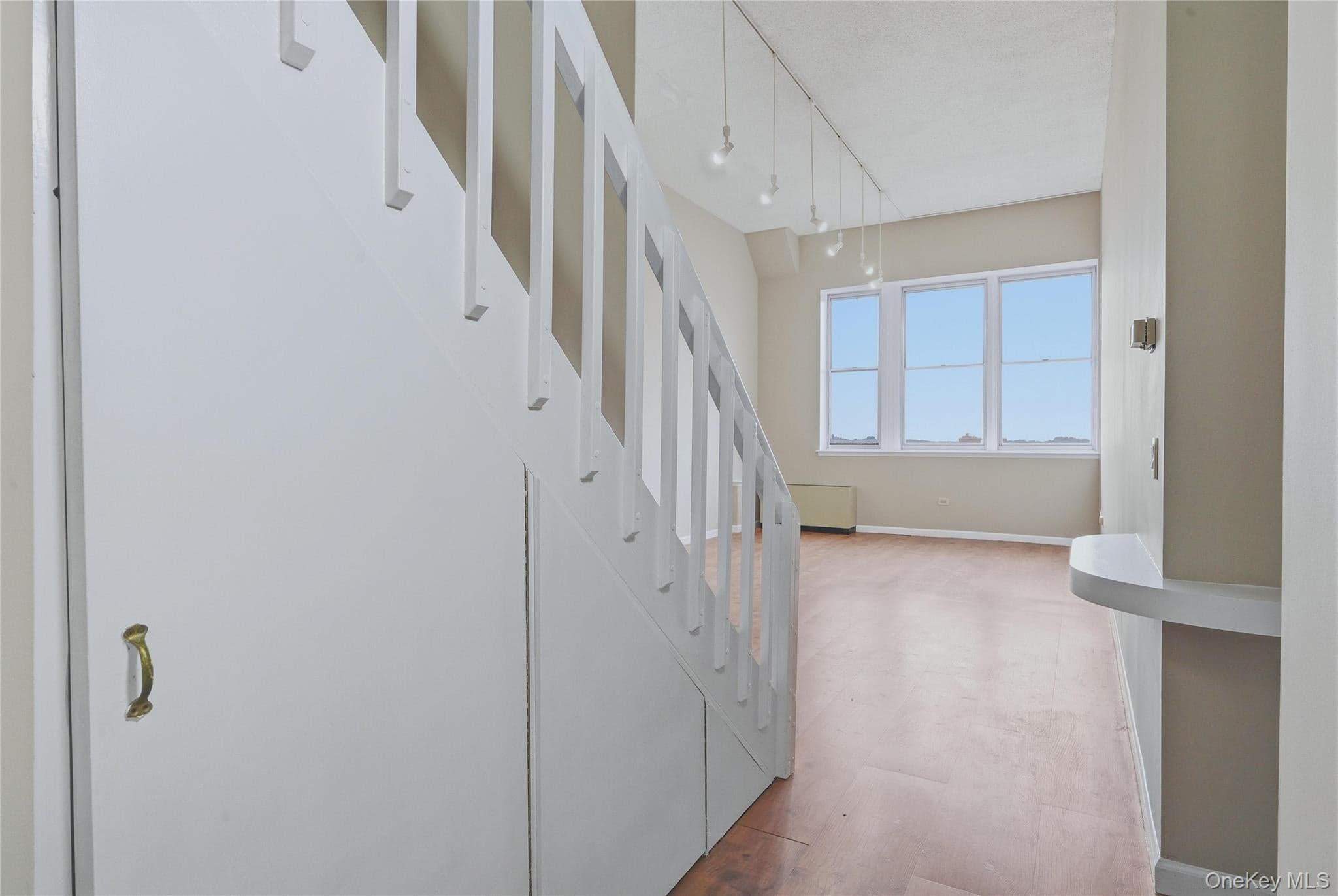 1 Landmark Square Unit: 405 thumbnail 6