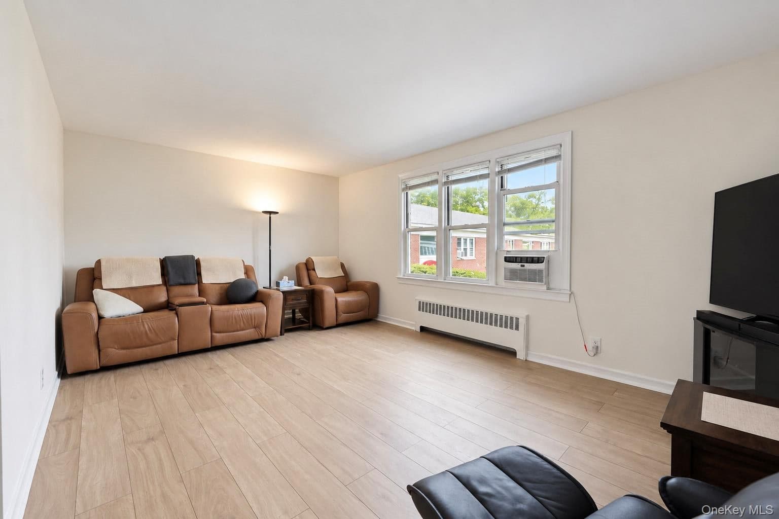 15 Winchester Avenue Unit: 2B thumbnail 8