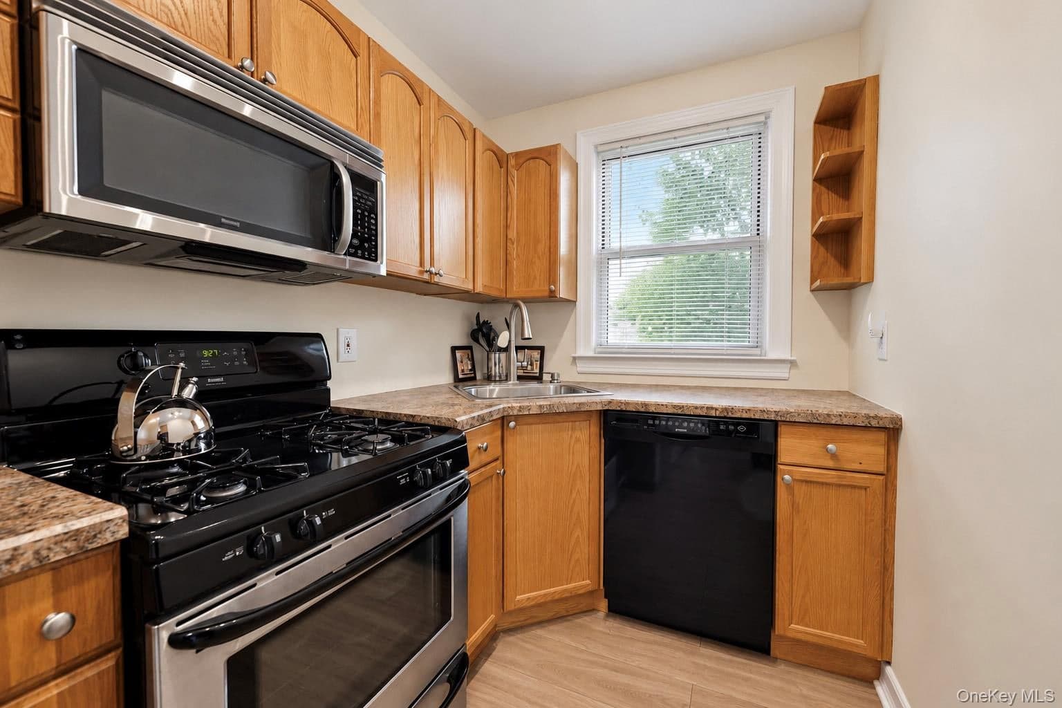 15 Winchester Avenue Unit: 2B thumbnail 4