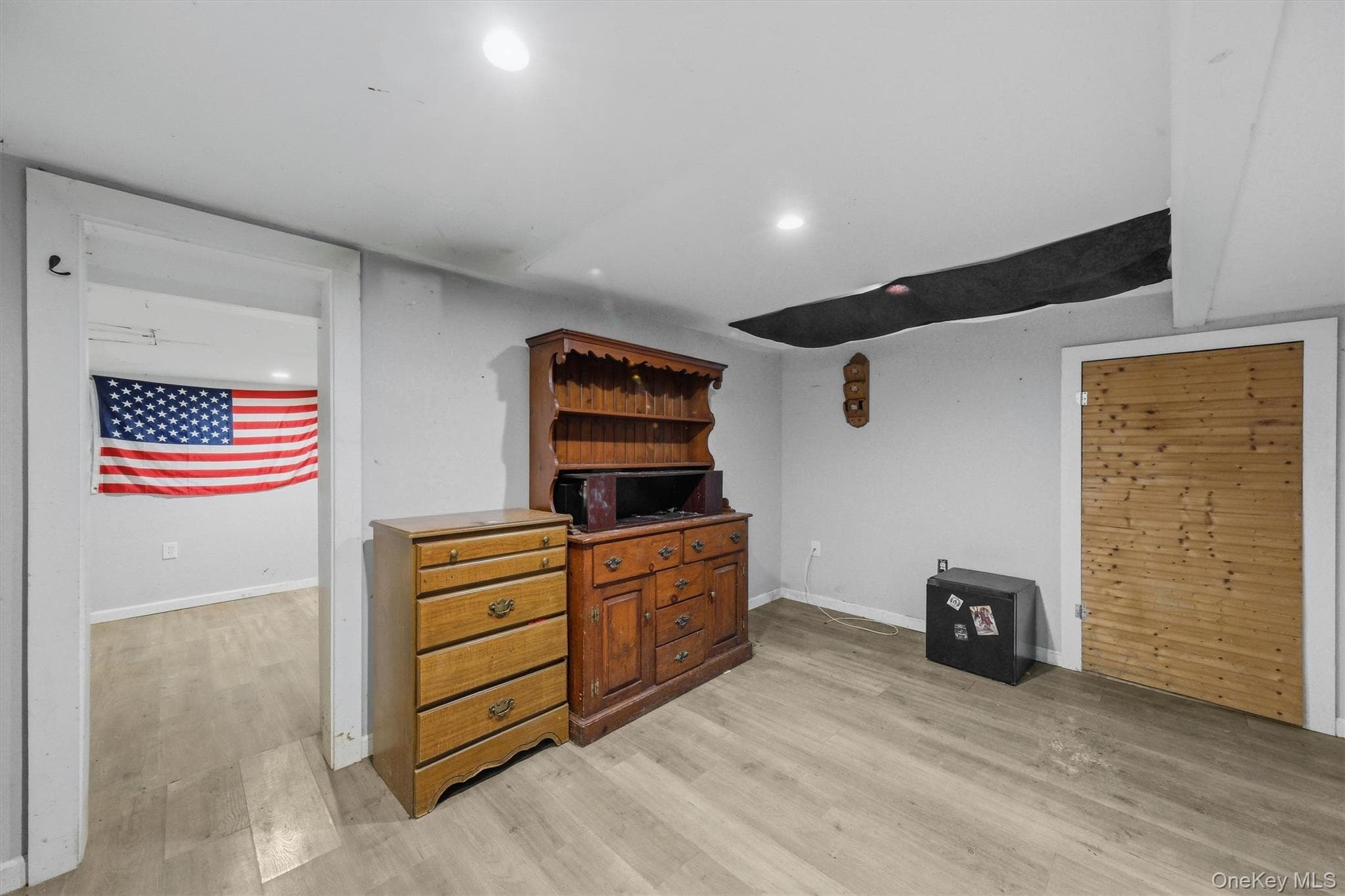 10 Dutchess Avenue thumbnail 32