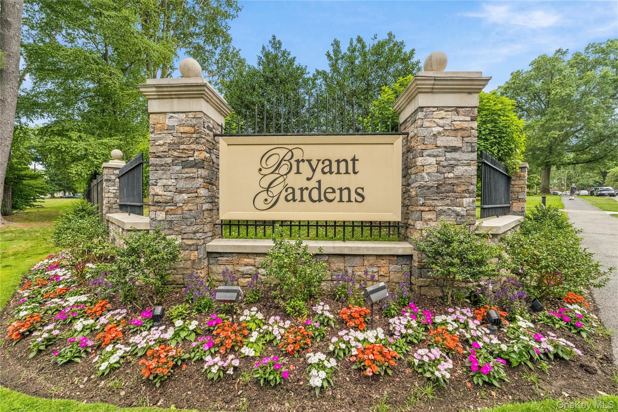 9 Bryant Crescent Unit: 1G thumbnail 3