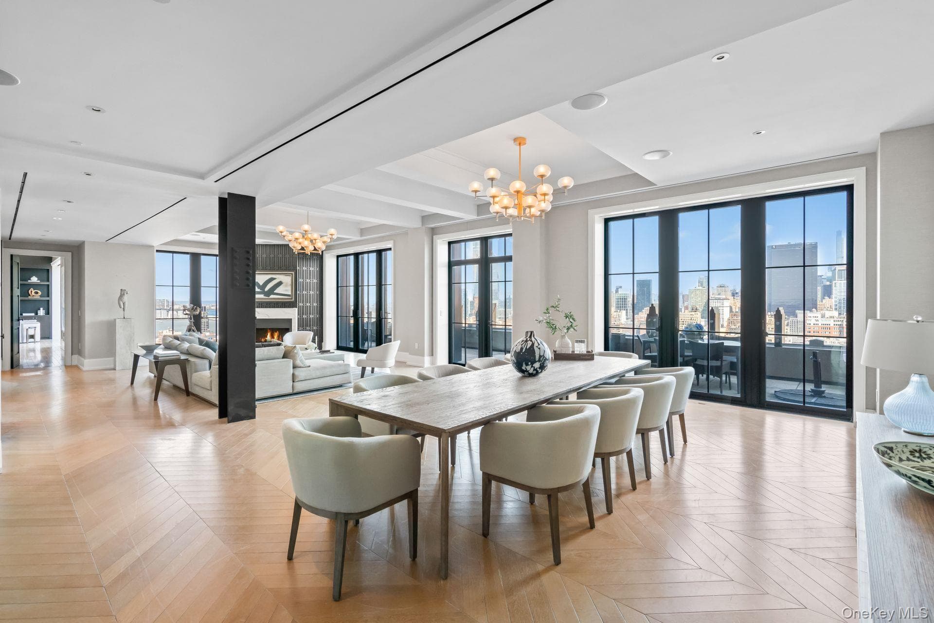 212 W 18th Street Unit: PH2 thumbnail 8