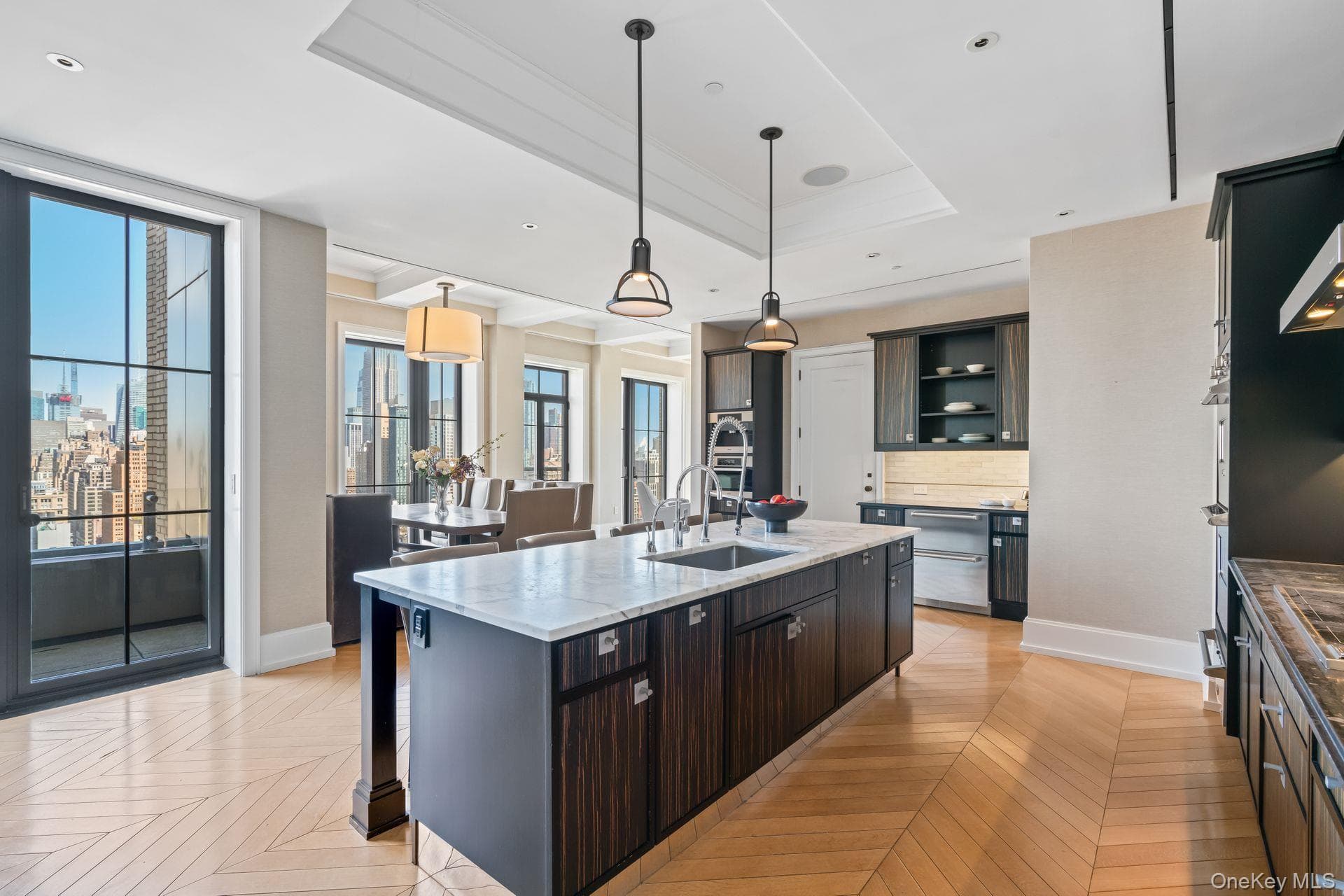 212 W 18th Street Unit: PH2 thumbnail 7