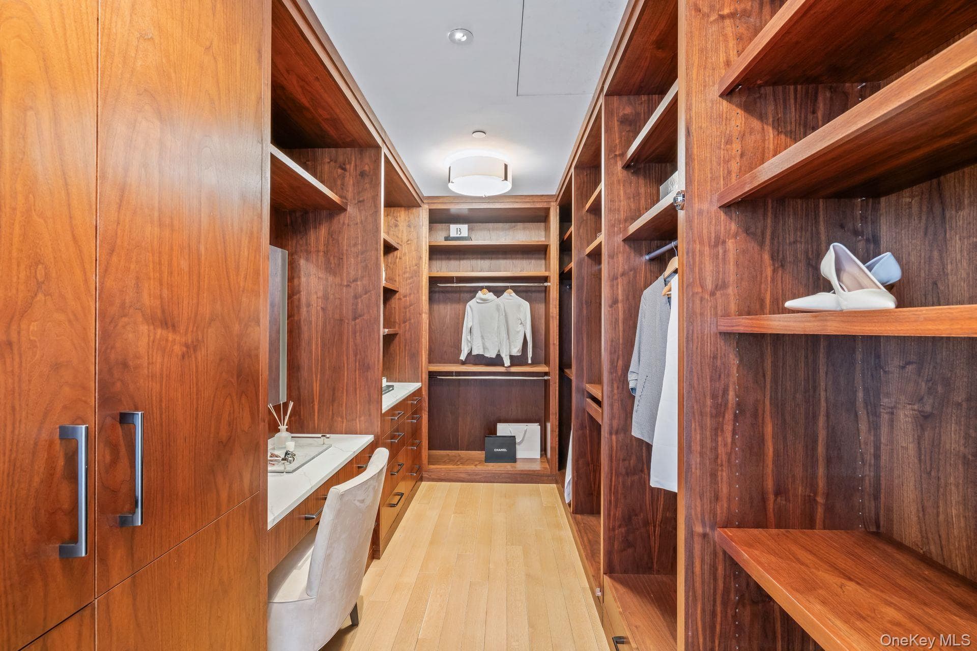 212 W 18th Street Unit: PH2 thumbnail 28