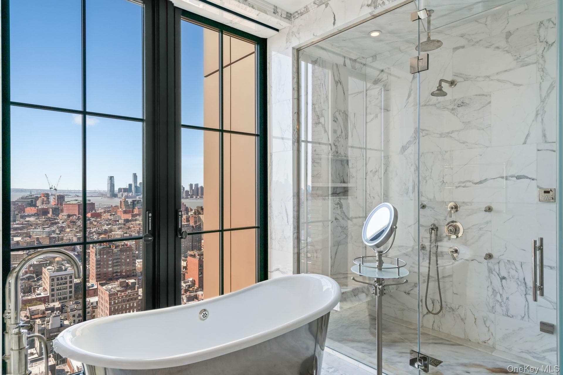 212 W 18th Street Unit: PH2 thumbnail 27