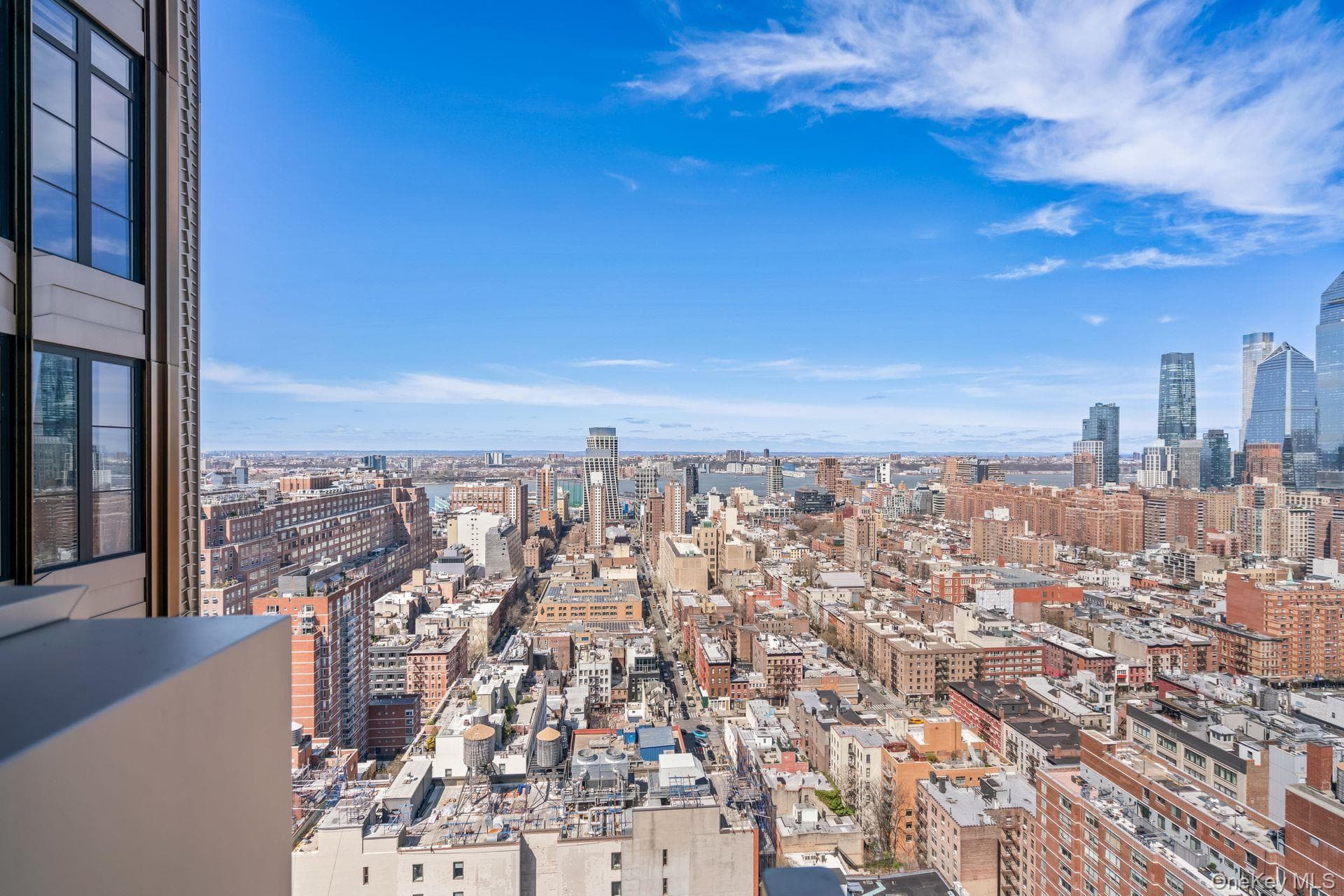 212 W 18th Street Unit: PH2 thumbnail 32