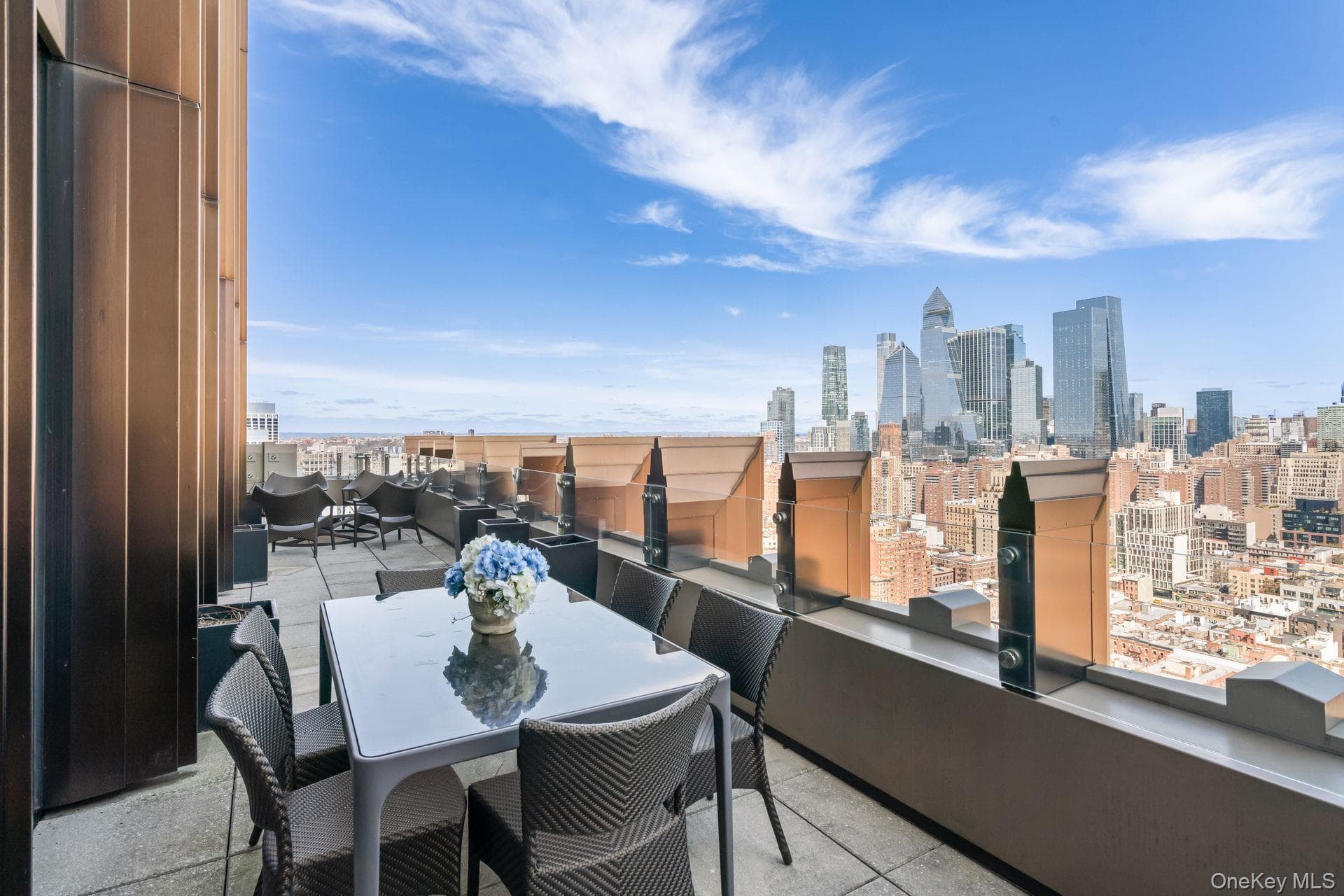 212 W 18th Street Unit: PH2 thumbnail 12