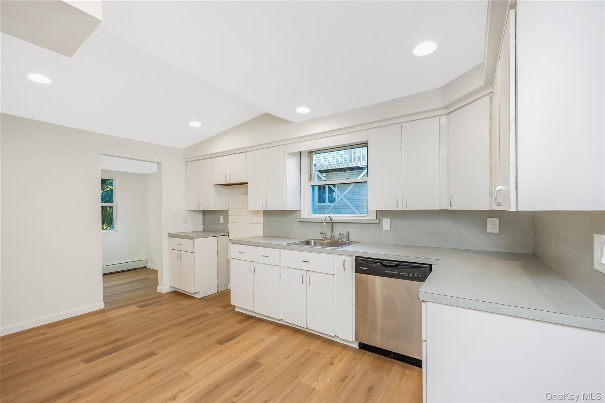 52 Rexmere Avenue thumbnail 9