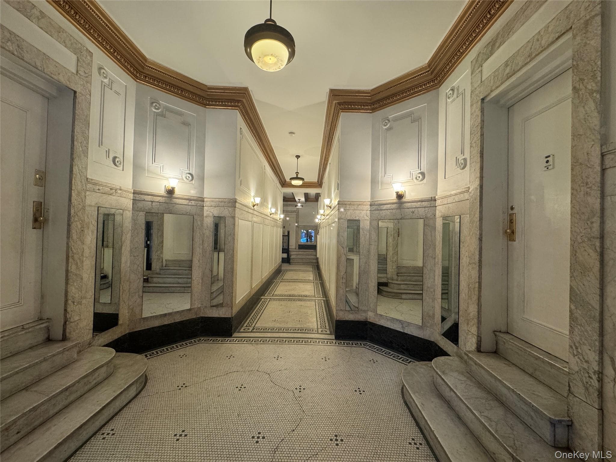 139 E 30th Street Unit: 3D thumbnail 2