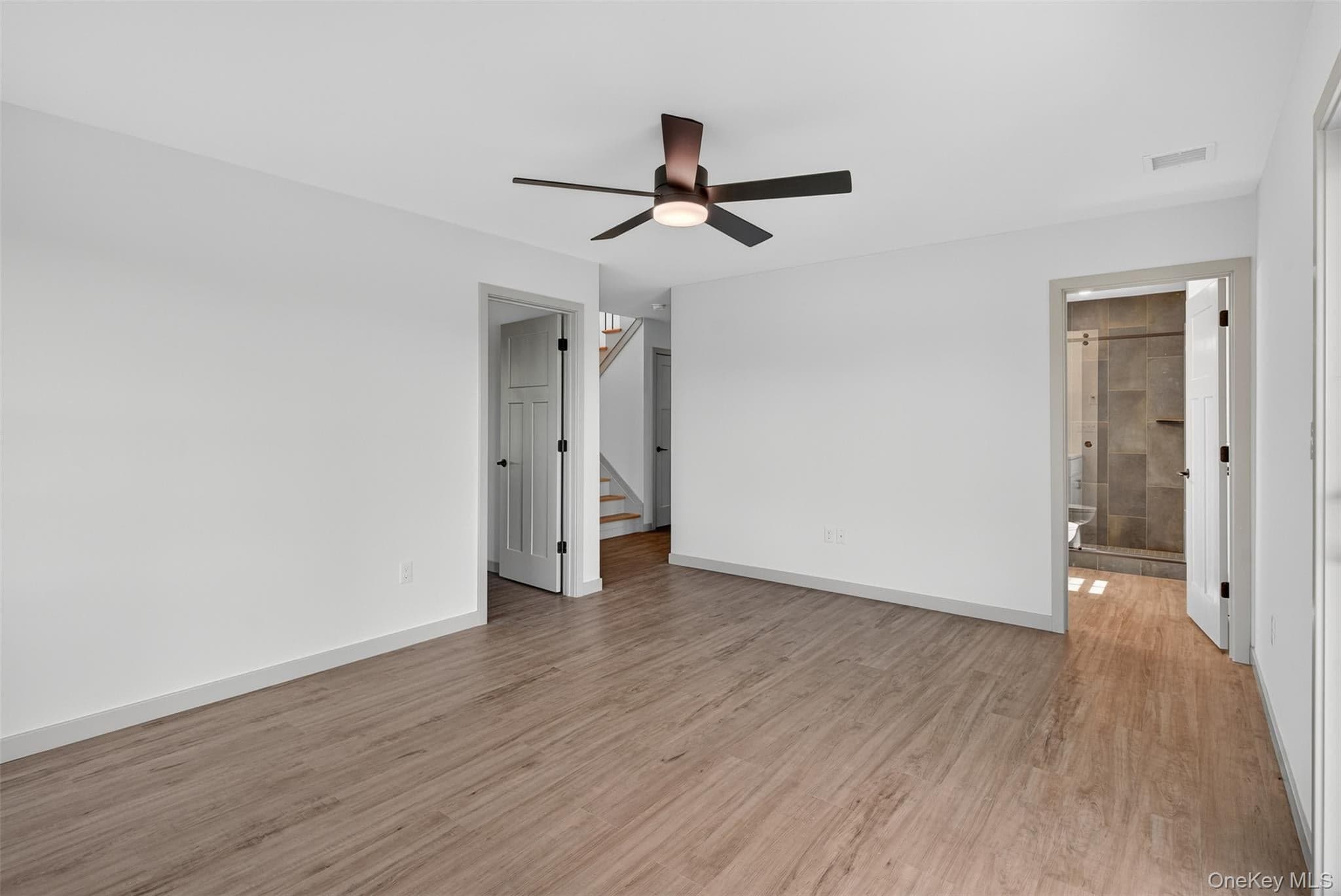 2 James Place thumbnail 31