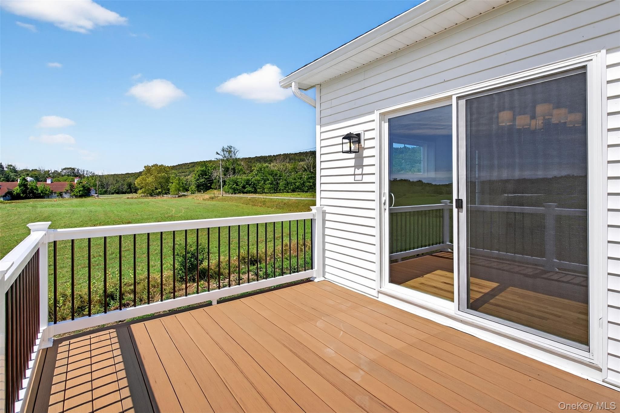 2 James Place thumbnail 35