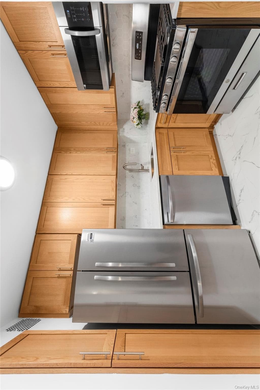 37-31 73rd Street Street Unit: 7U thumbnail 2