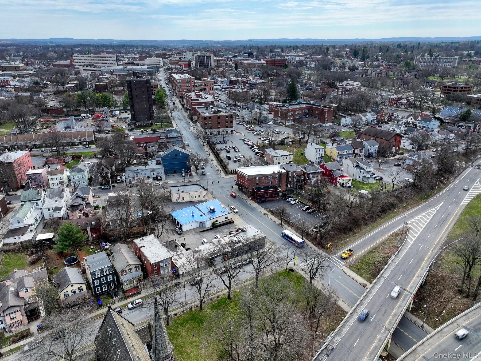 85 Main Street thumbnail 4