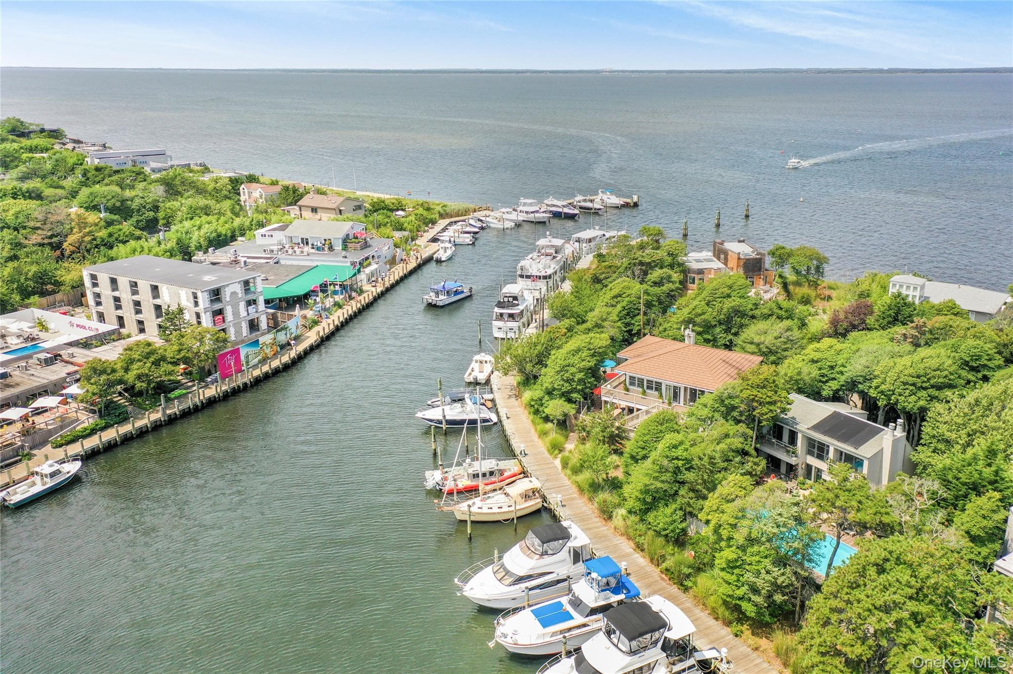 77 Bay Walk thumbnail 26