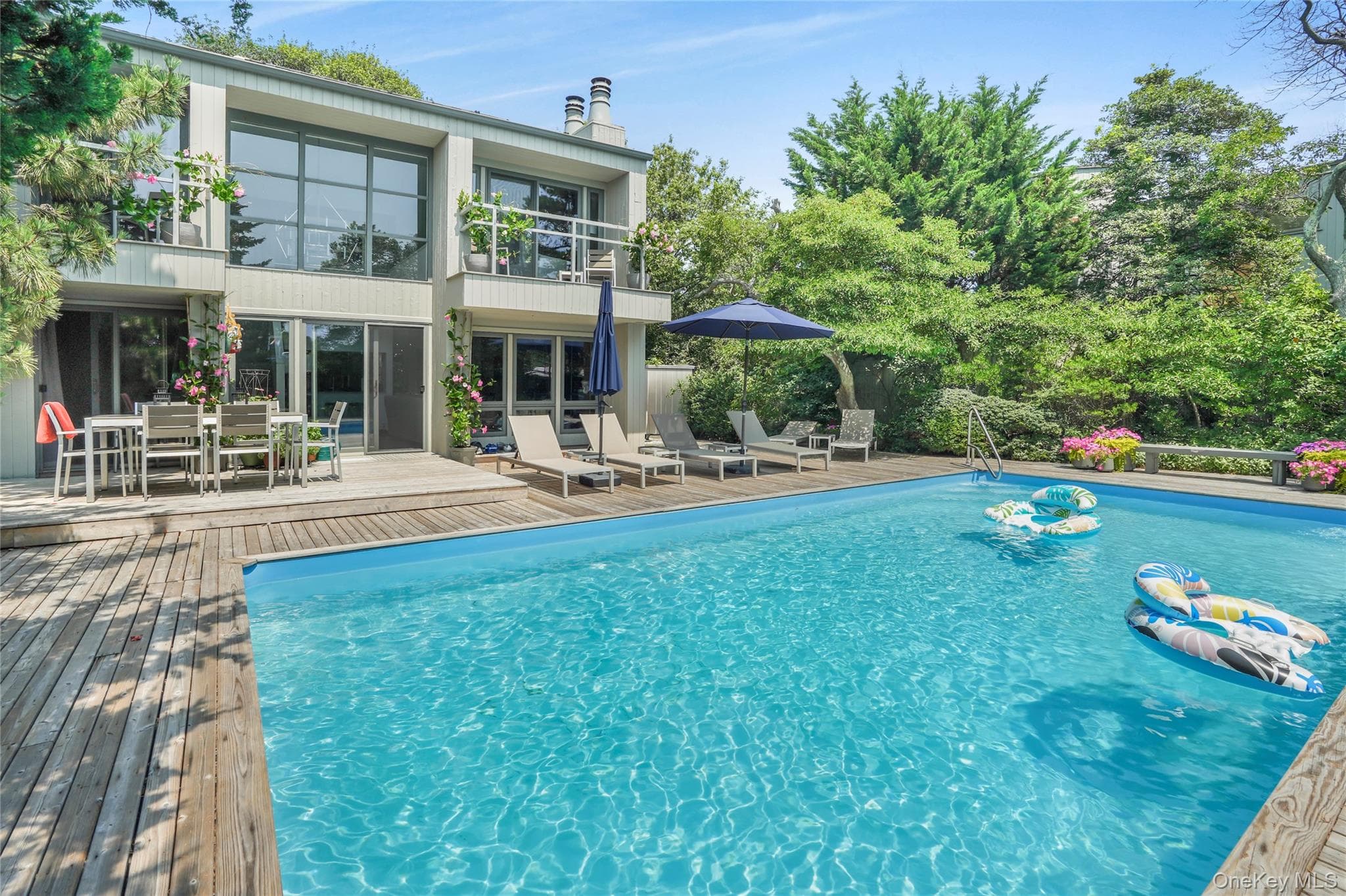 77 Bay Walk thumbnail 19
