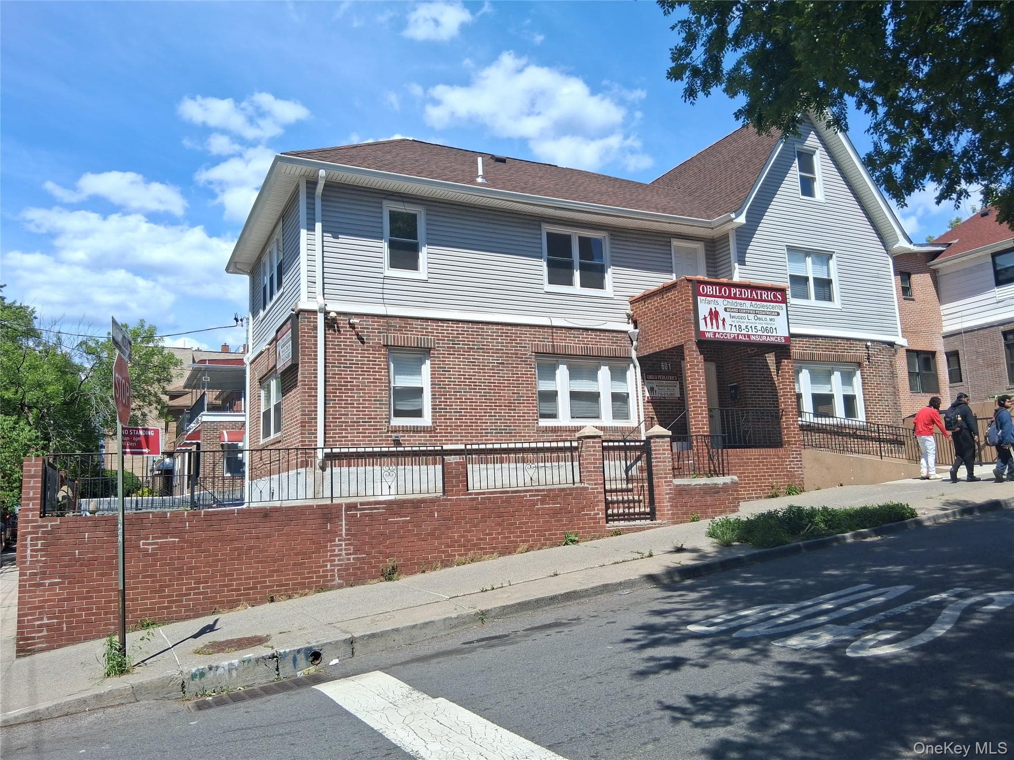 601 E 226th Street thumbnail 2