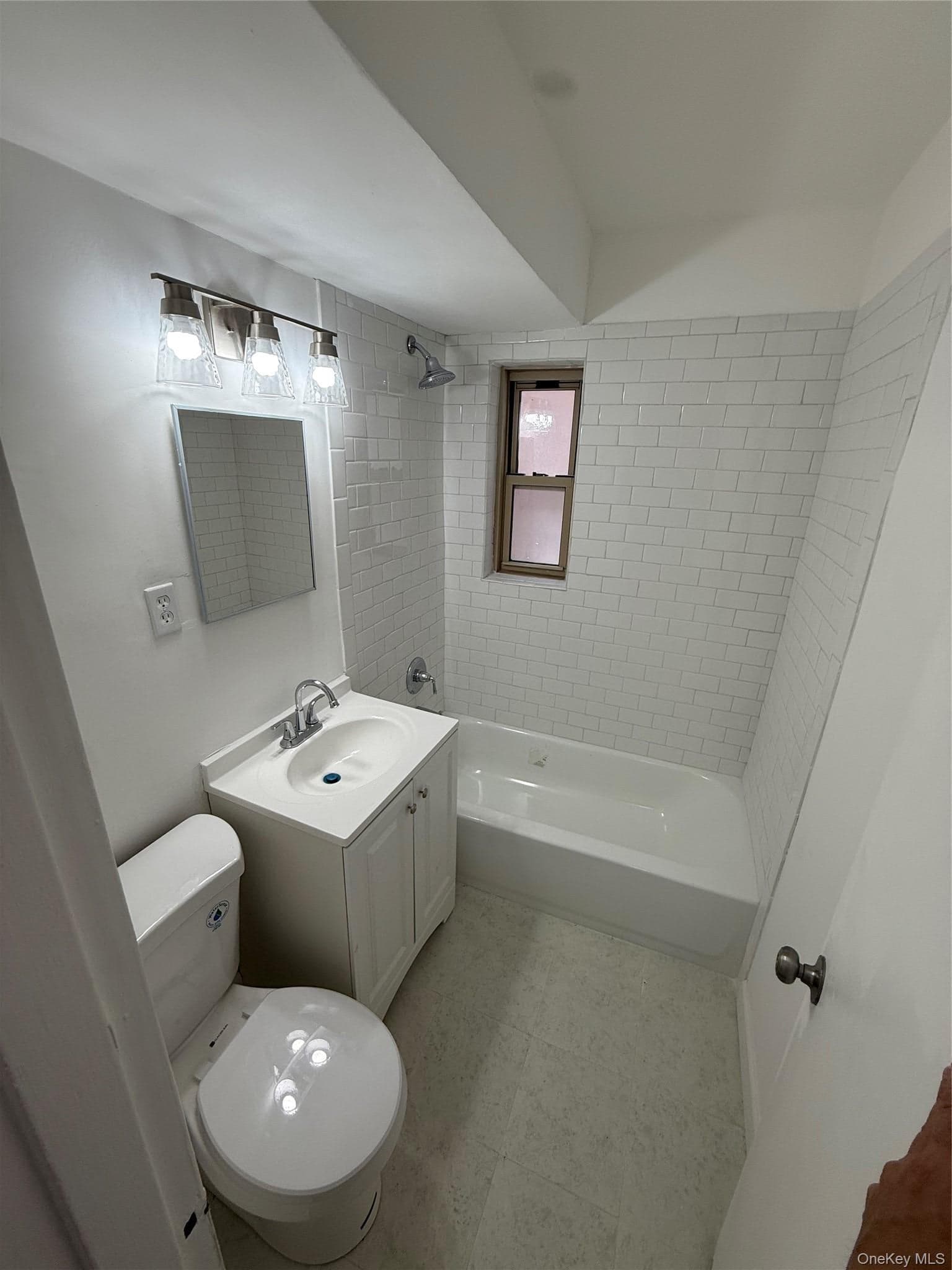 67-25 Clyde Street Unit: 5D thumbnail 4