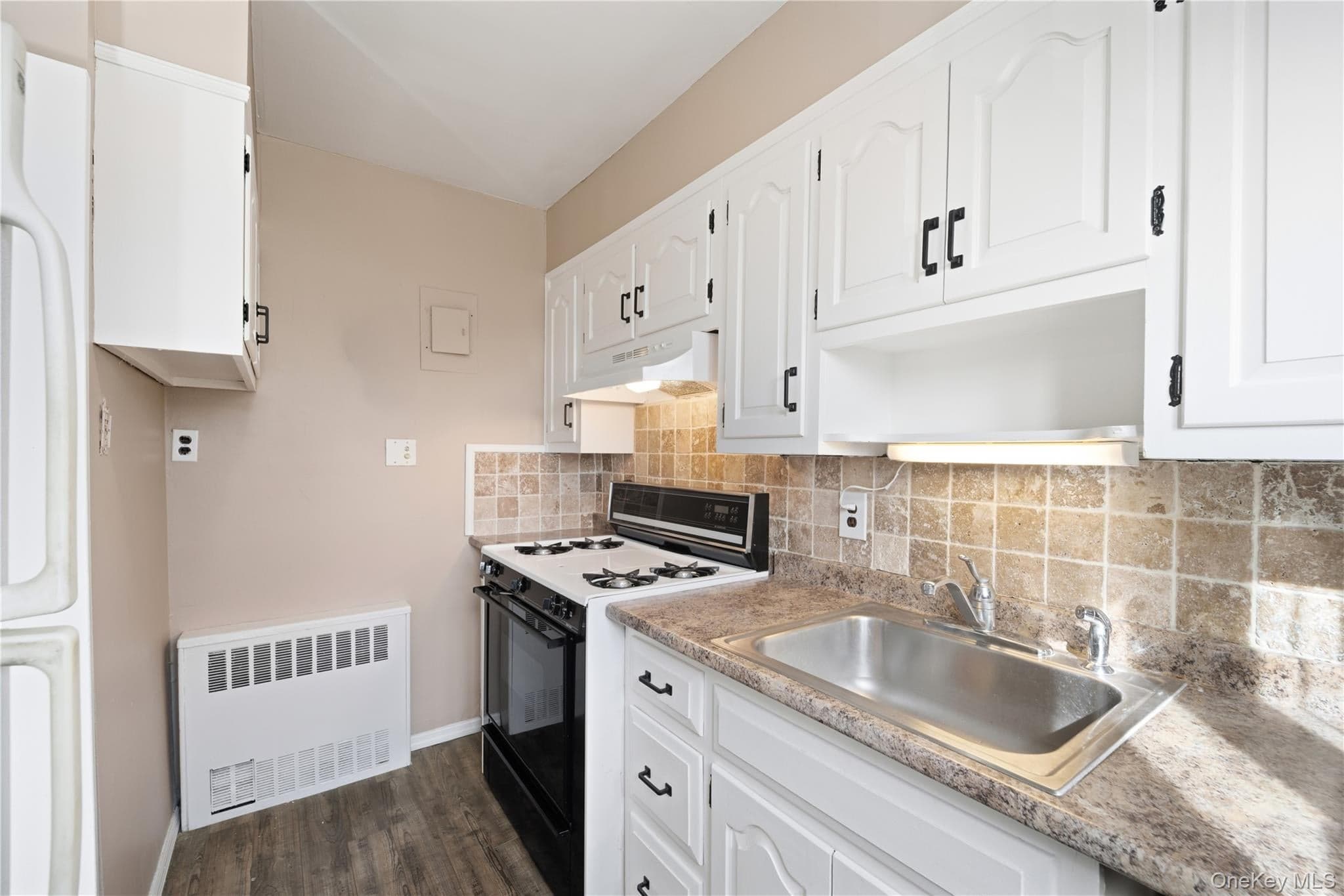 226-10 Manor Road Unit: Upper thumbnail 13