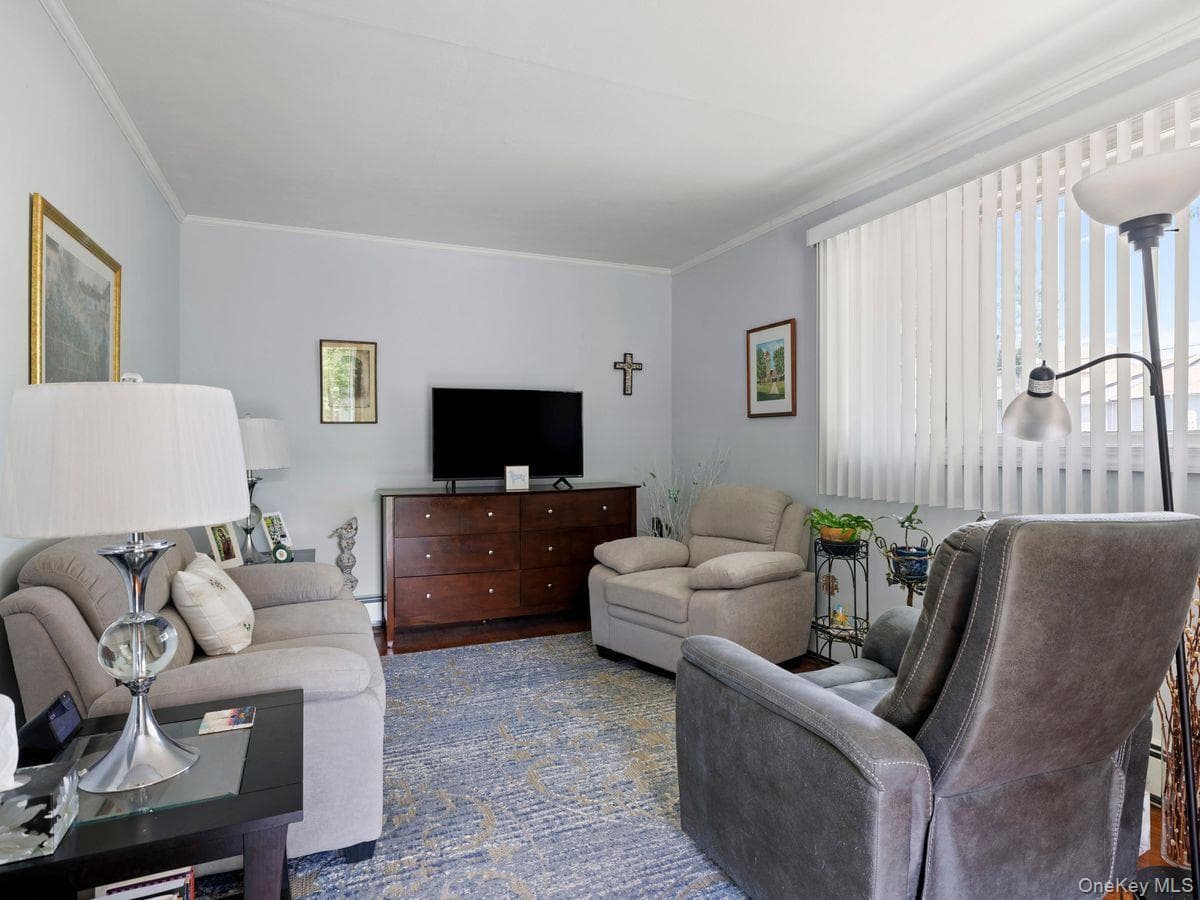 105 S Chapel Hill Road thumbnail 19