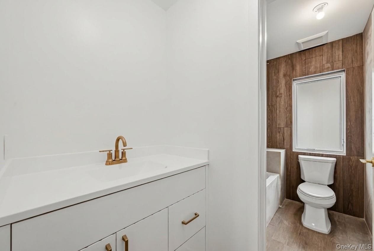 27 Ewing Avenue Unit: 201 thumbnail 33