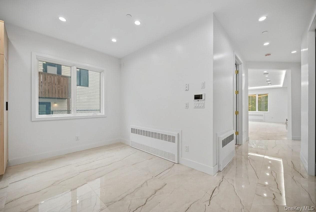 27 Ewing Avenue Unit: 201 thumbnail 10