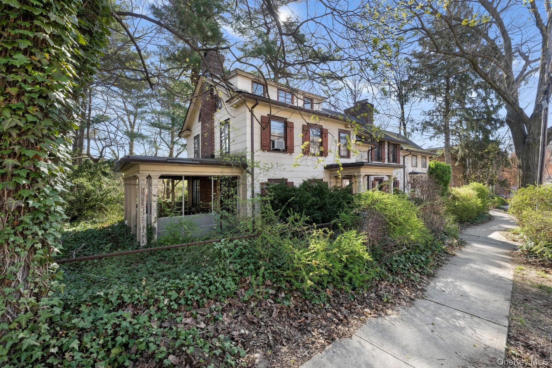 5122 Post Road thumbnail 2