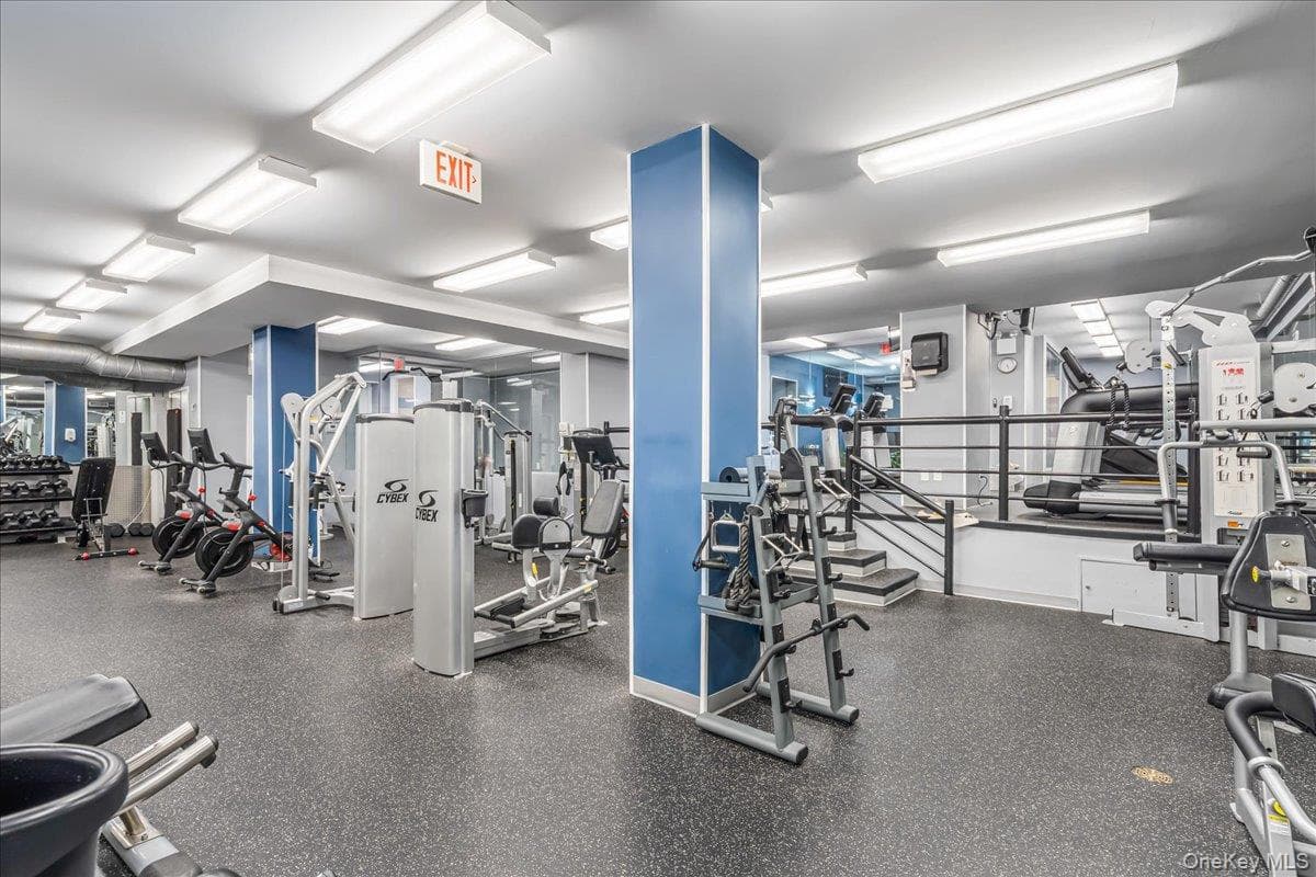 17-85 215th Street Unit: 3E thumbnail 38