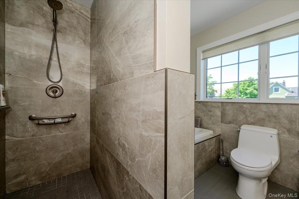 345 Washington Avenue thumbnail 16