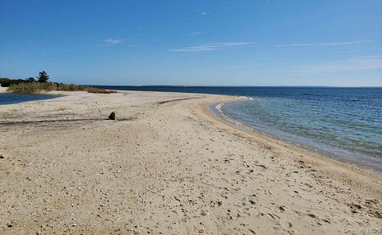 1001 Peconic Bay Boulevard thumbnail 50