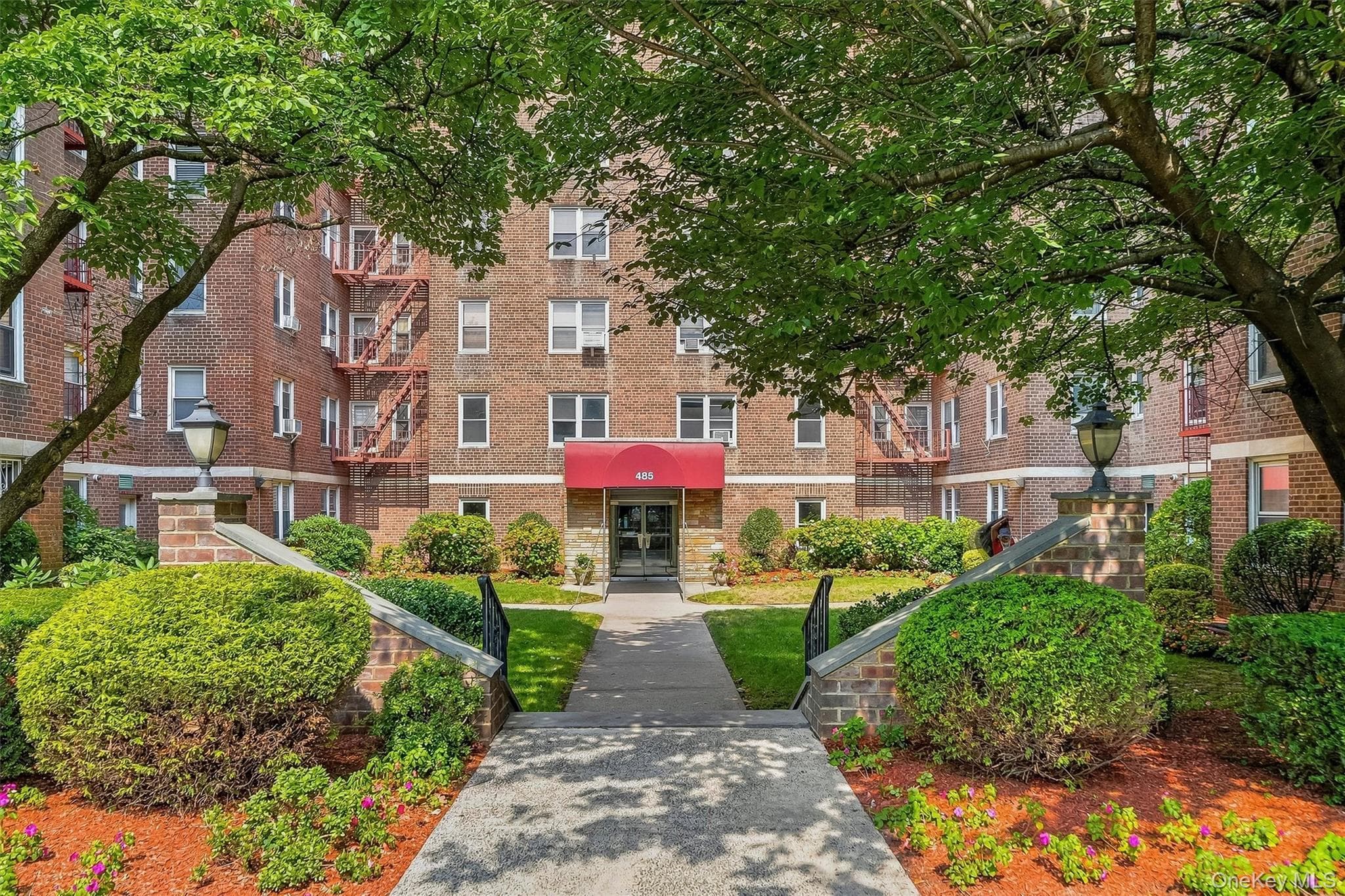 485 Bronx River Road Unit: A51 thumbnail 2