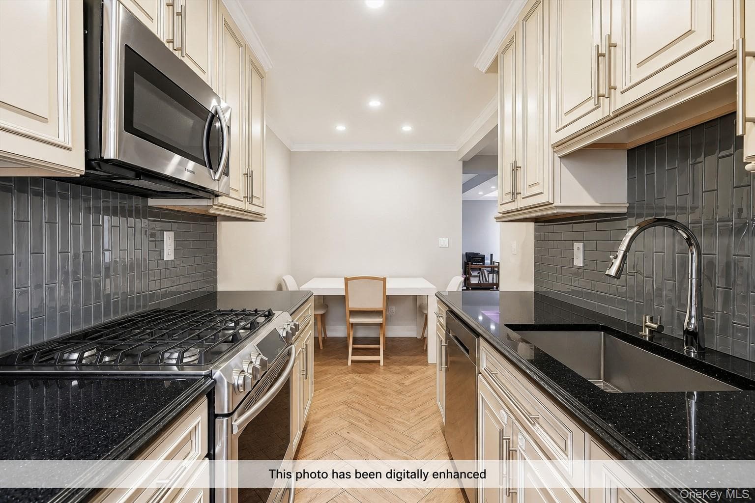 485 Bronx River Road Unit: A51 thumbnail 13