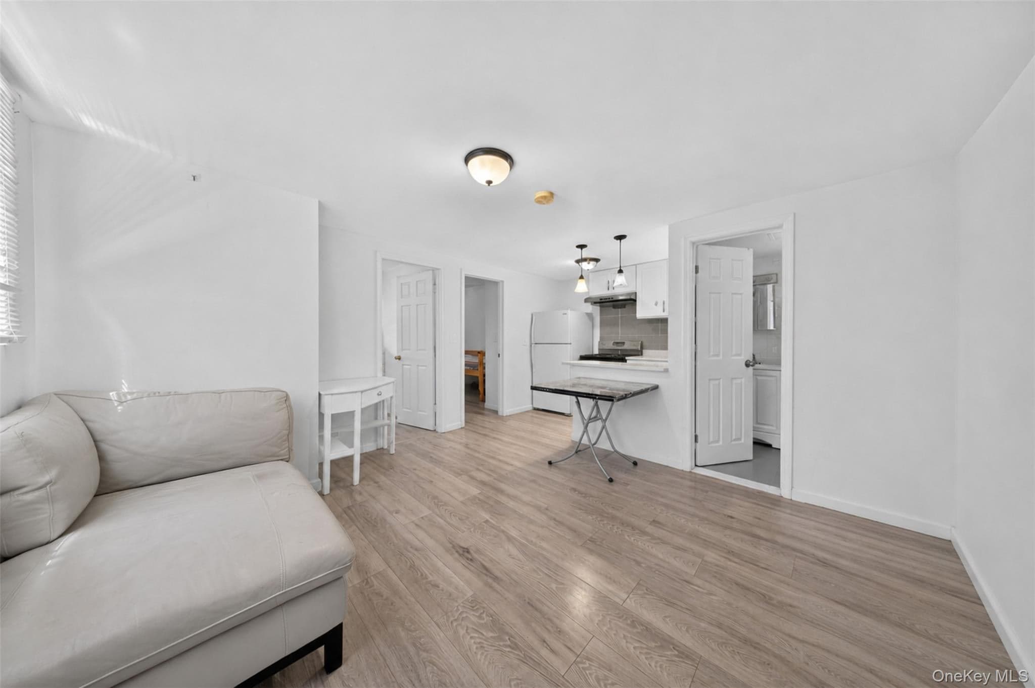 54-23 153 Street thumbnail 16
