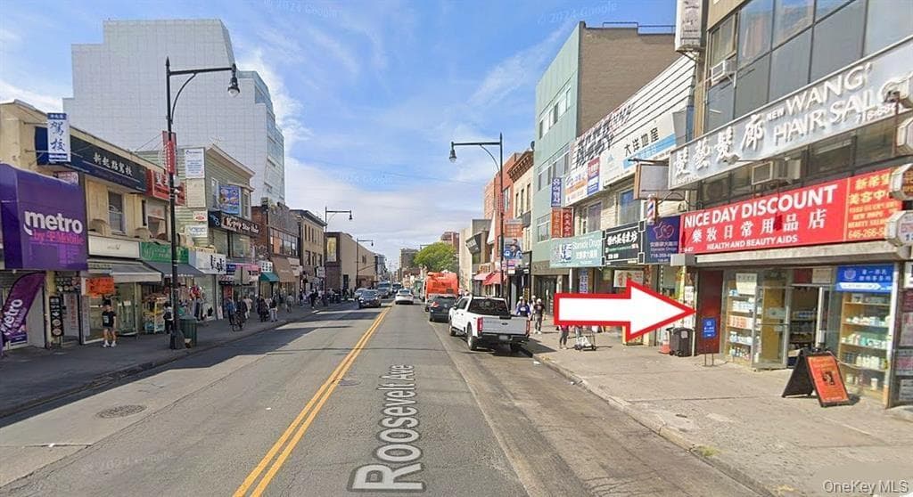 13687 Roosevelt Avenue photo 1