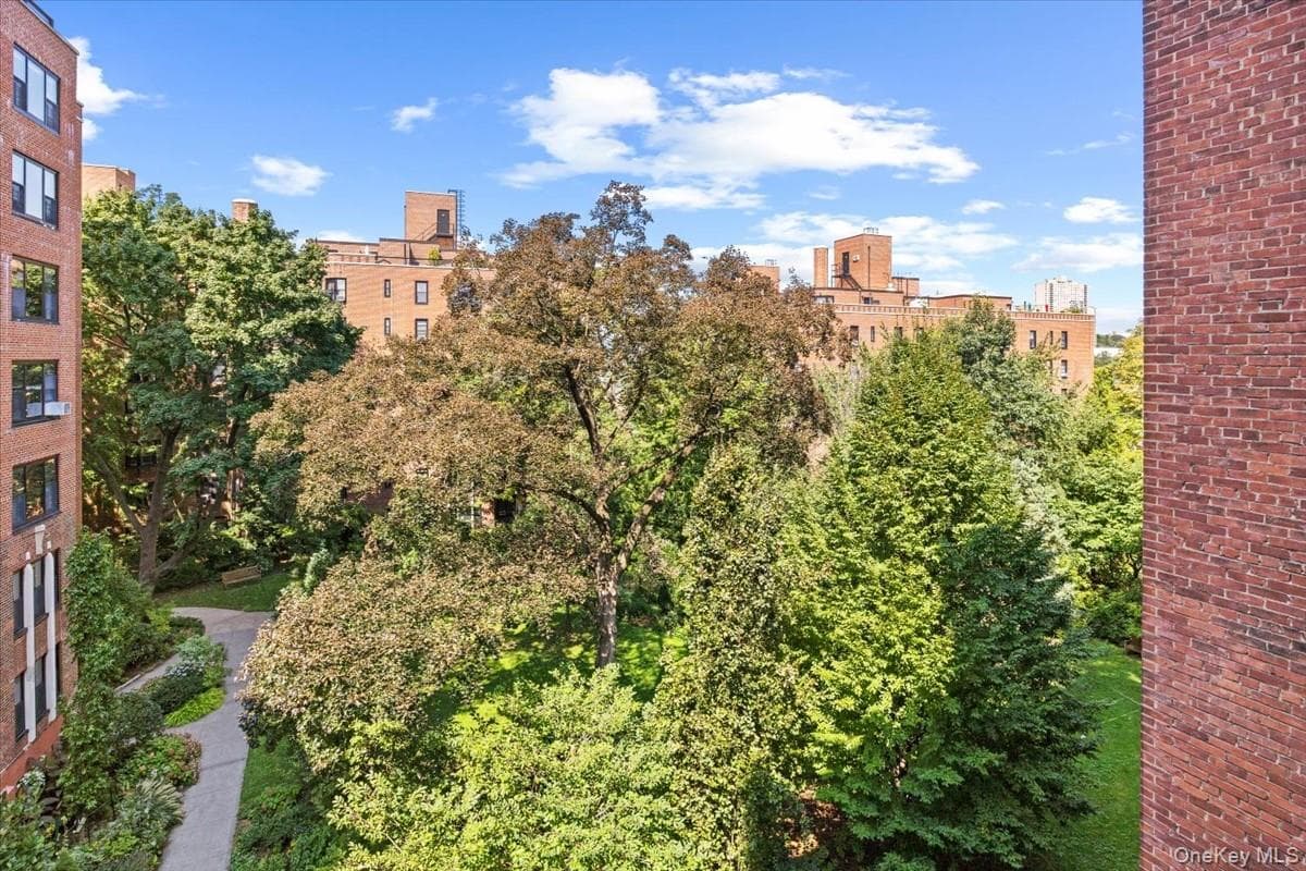 65 Park Terrace East TER Unit: C67 thumbnail 13