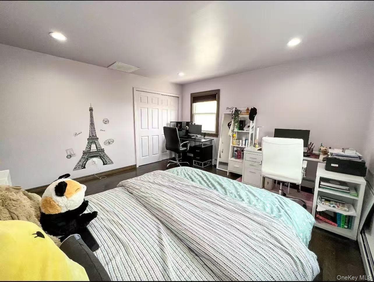 248-50 54th Avenue thumbnail 11