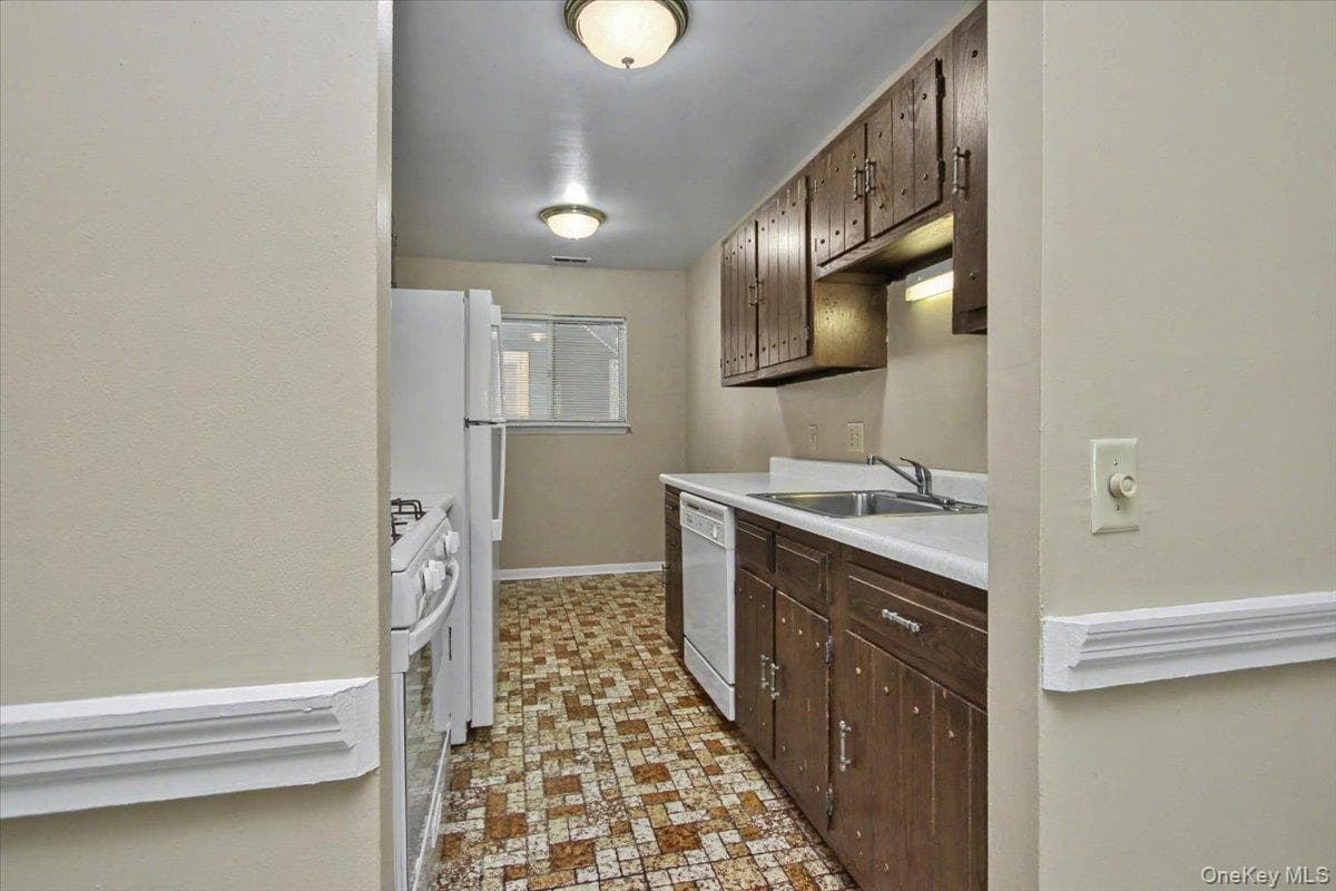 902 Commons Way Unit: D thumbnail 25