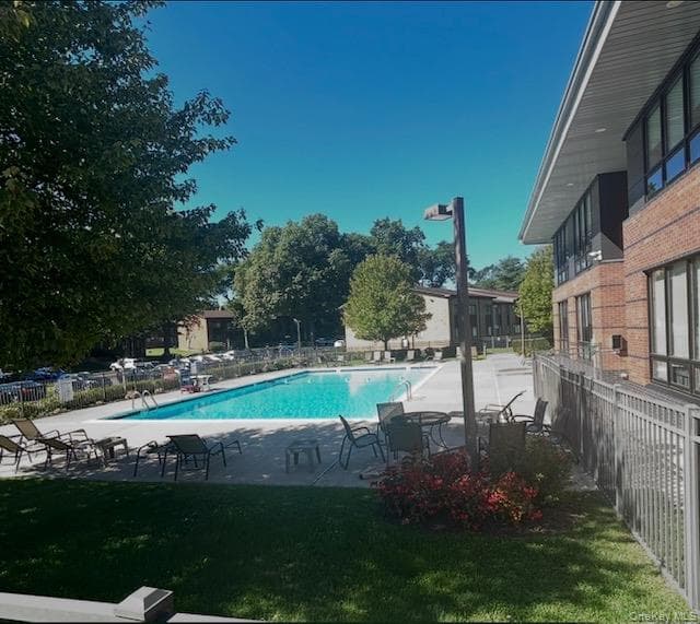 16 Brevoort Drive Unit: 2D, Pomona