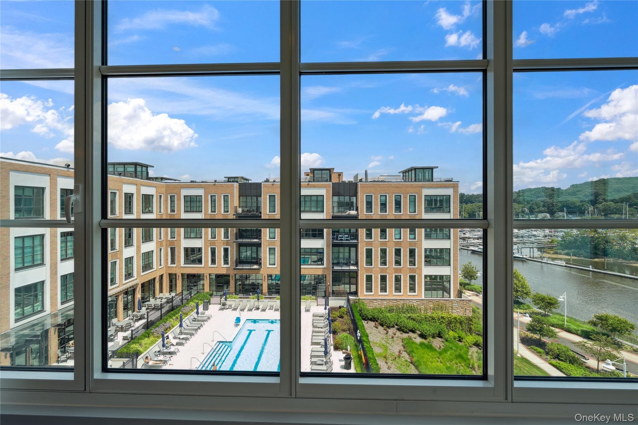 100 Garvies Point Road Unit: 1204, Glen Cove
