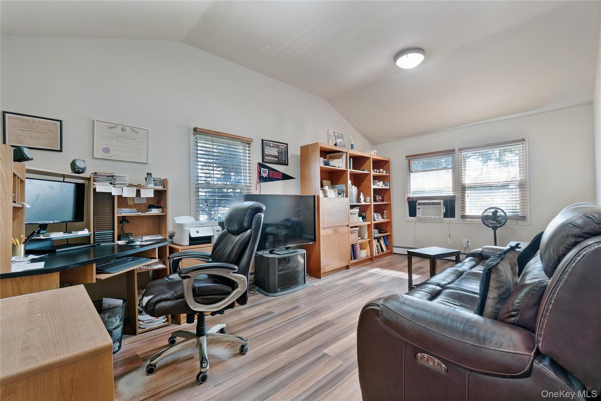 37 Bayberry Avenue thumbnail 14