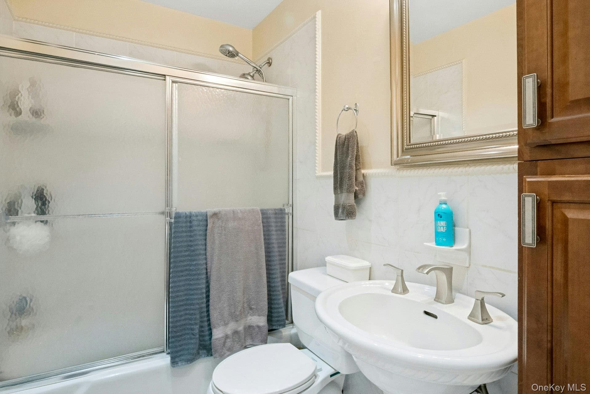 20 Waller Avenue thumbnail 14