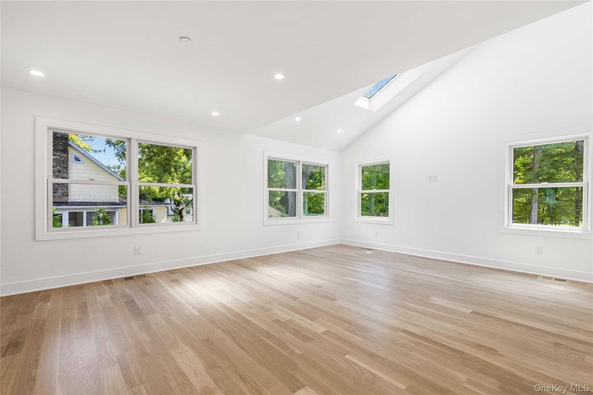 230 Pinesbridge Road thumbnail 17