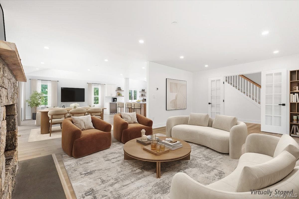 230 Pinesbridge Road thumbnail 10